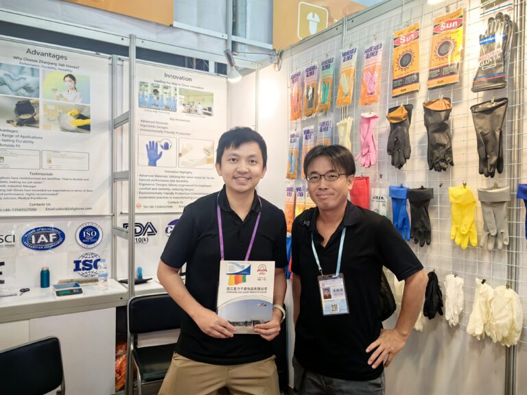 2025 Autumn Canton Fair- Glove Factory Team Group Photo